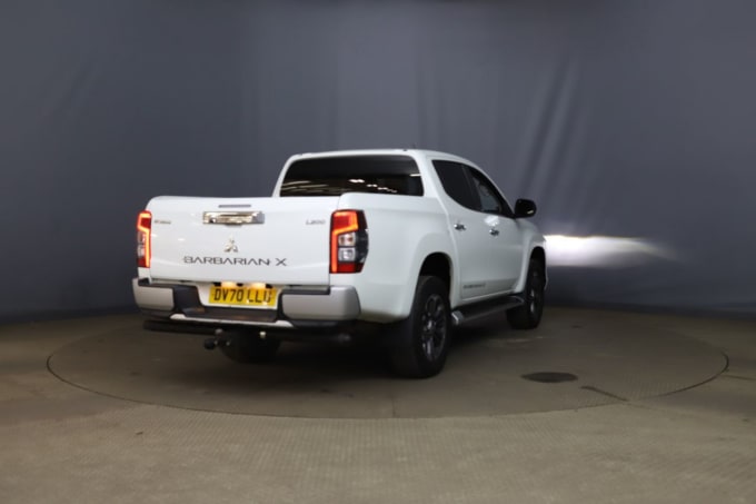 2025 Mitsubishi L200
