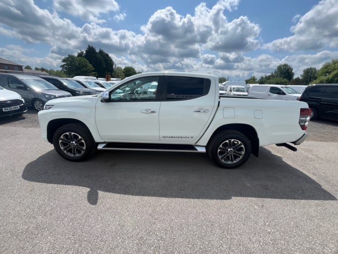 2025 Mitsubishi L200