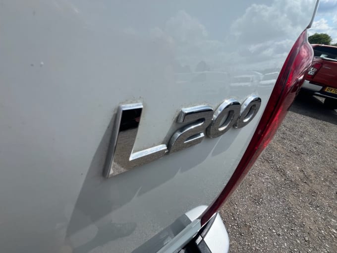 2025 Mitsubishi L200