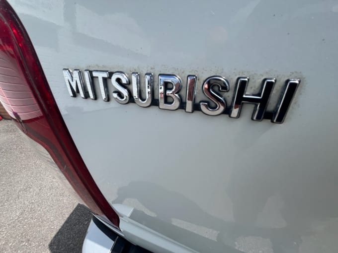2025 Mitsubishi L200