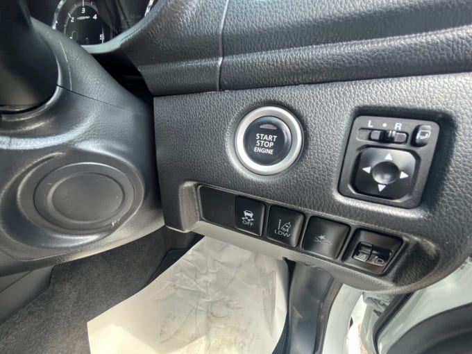 2025 Mitsubishi L200