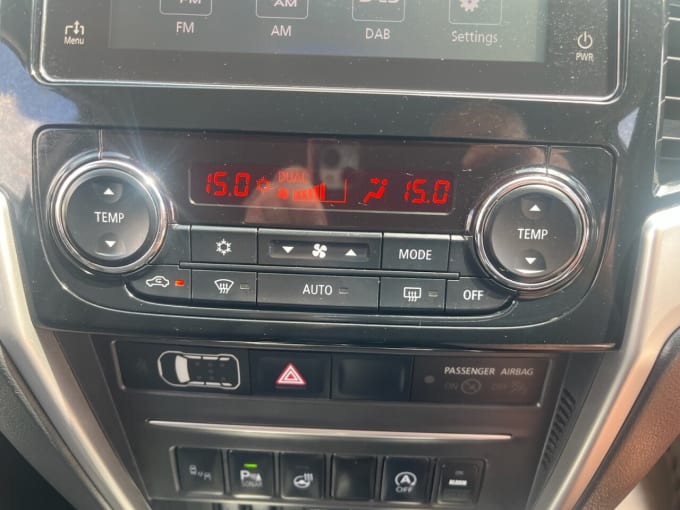 2025 Mitsubishi L200