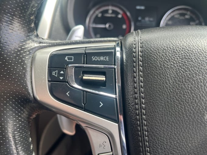 2025 Mitsubishi L200