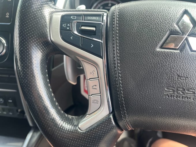 2025 Mitsubishi L200