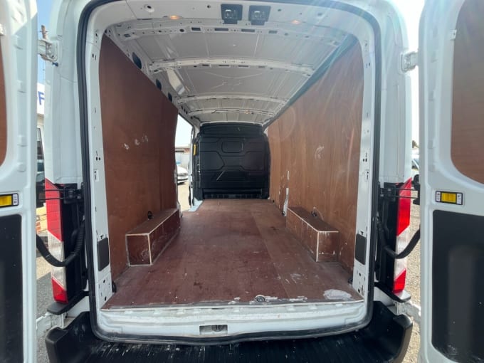 2025 Ford Transit