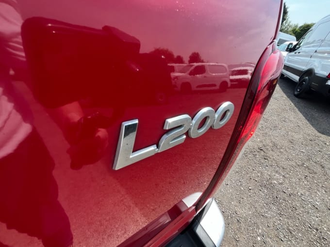 2025 Mitsubishi L200