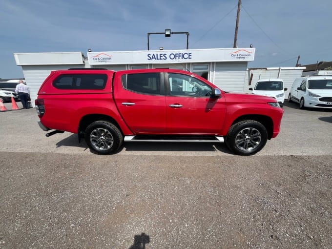 2025 Mitsubishi L200