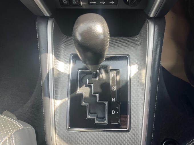2025 Mitsubishi L200