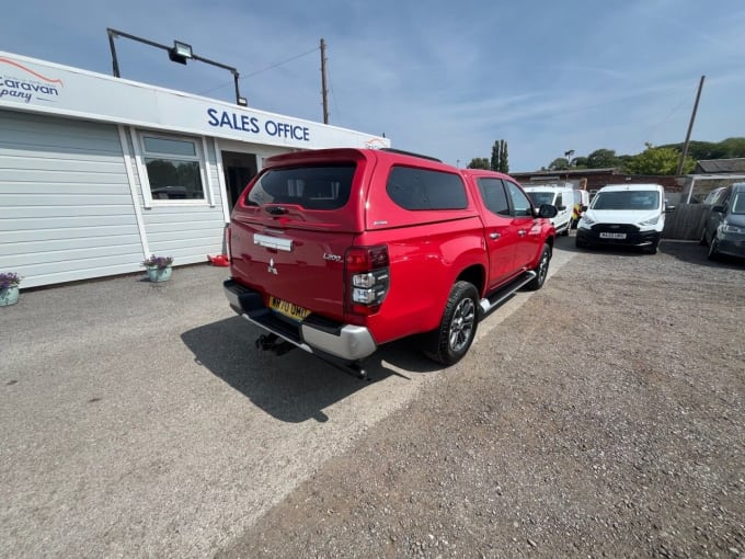 2025 Mitsubishi L200