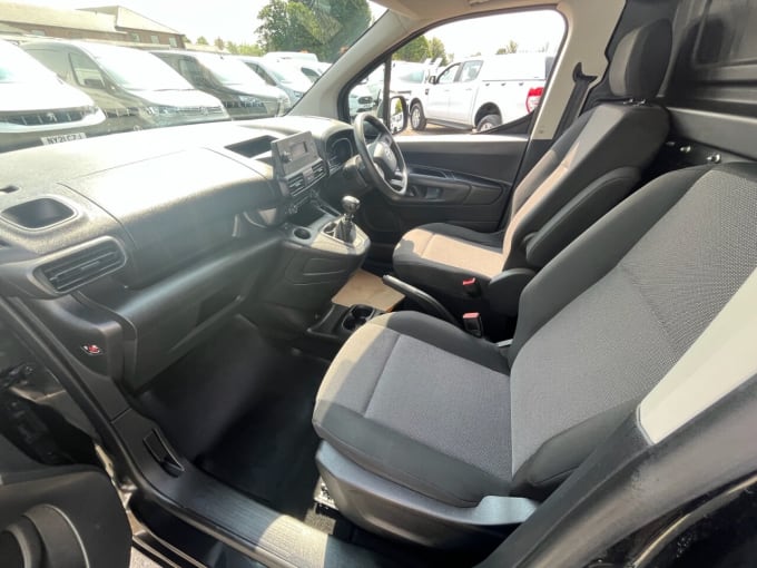 2025 Toyota Proace City