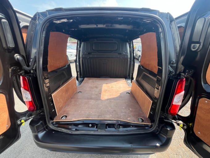 2025 Toyota Proace City
