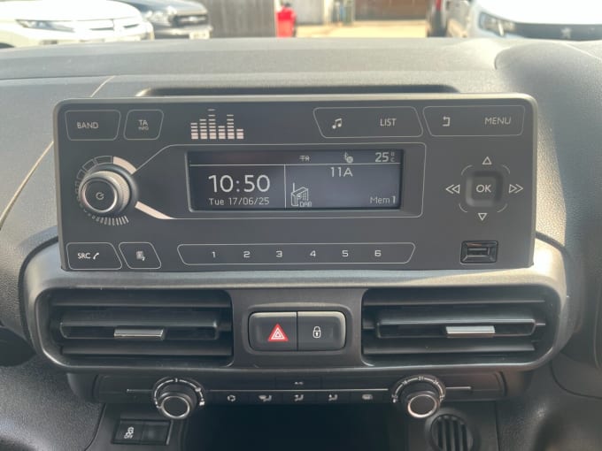 2025 Toyota Proace City