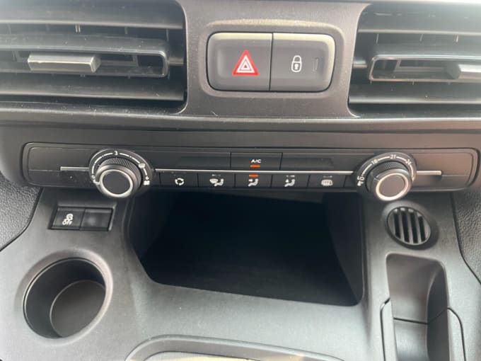 2025 Toyota Proace City