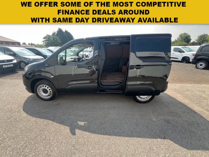 2025 Toyota Proace City