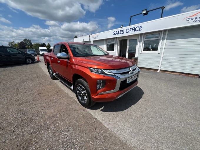 2025 Mitsubishi L200