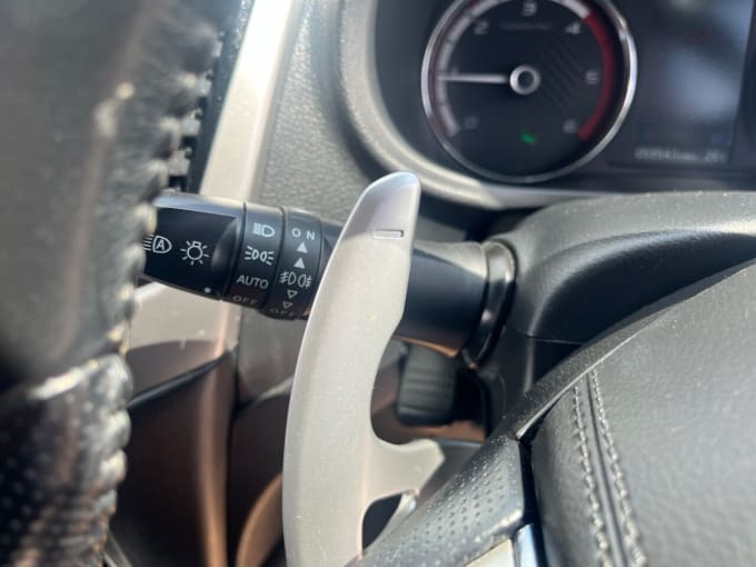 2025 Mitsubishi L200