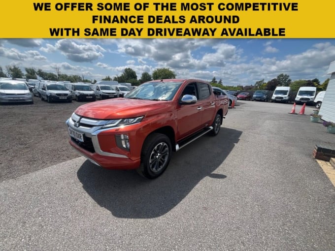 2025 Mitsubishi L200