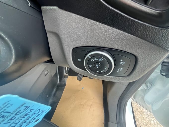 2025 Ford Transit Connect