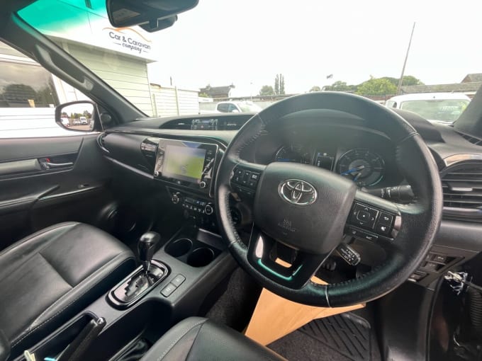 2025 Toyota Hi-lux