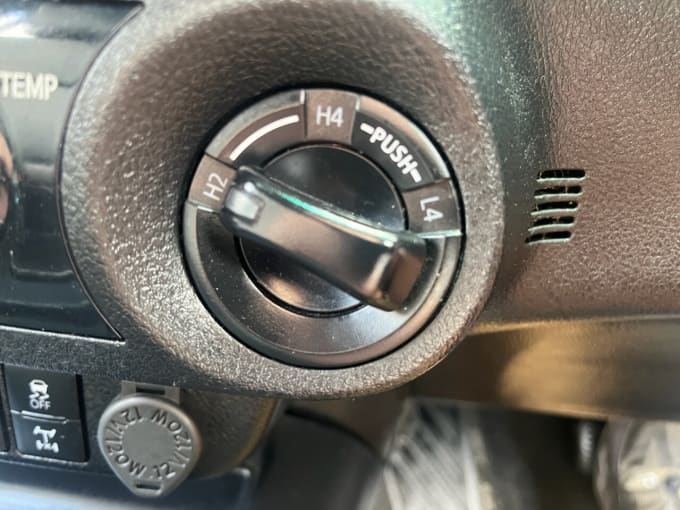 2025 Toyota Hi-lux