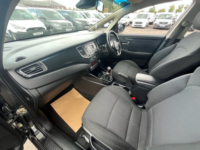 2025 Kia Carens