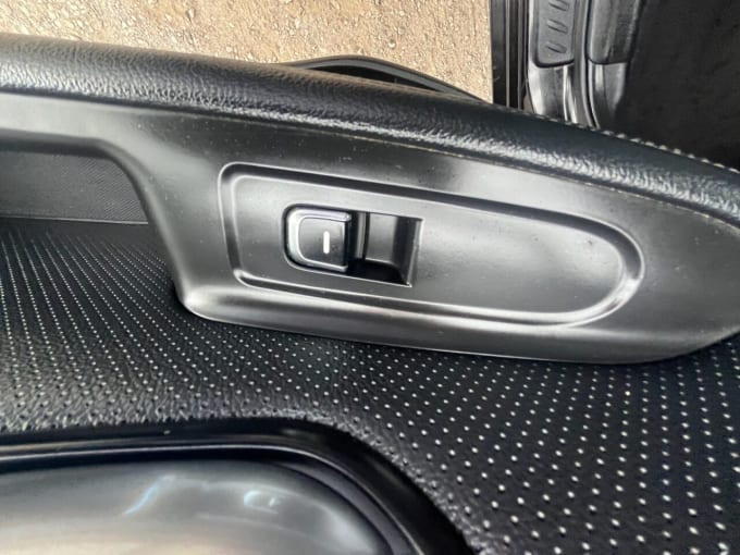 2025 Kia Carens