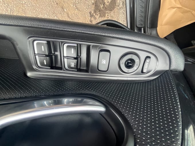 2025 Kia Carens