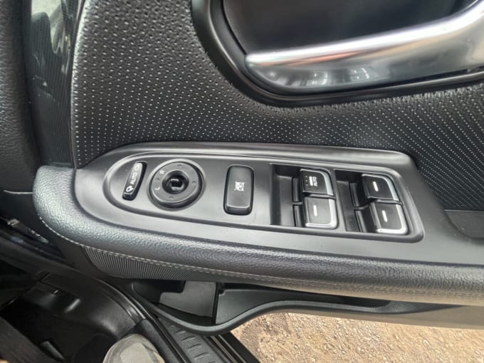 2025 Kia Carens