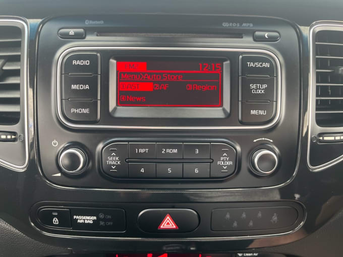 2025 Kia Carens
