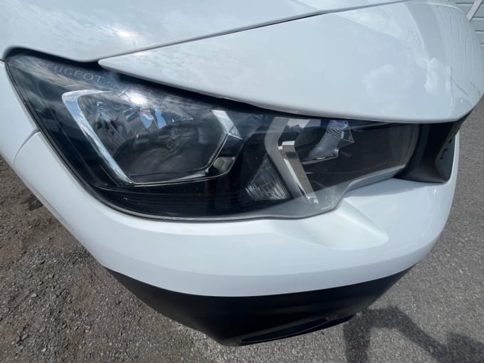 2025 Peugeot Partner