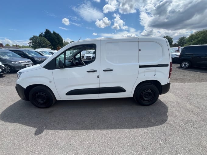 2025 Peugeot Partner