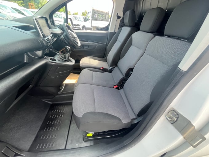 2025 Peugeot Partner