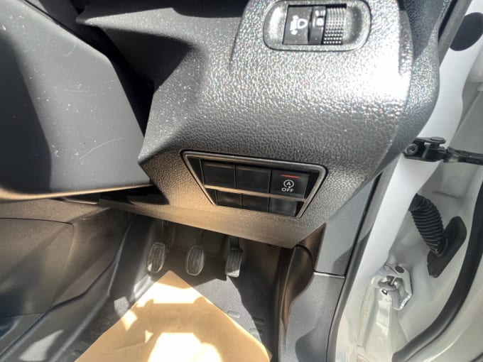 2025 Peugeot Partner