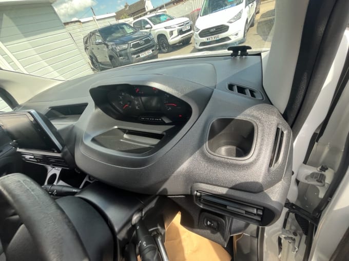 2025 Peugeot Partner