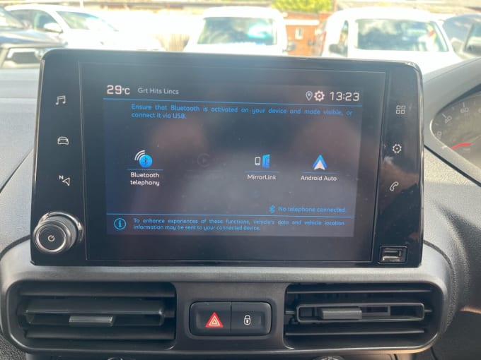 2025 Peugeot Partner