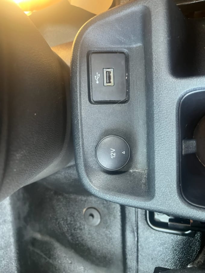 2025 Ford Transit Connect