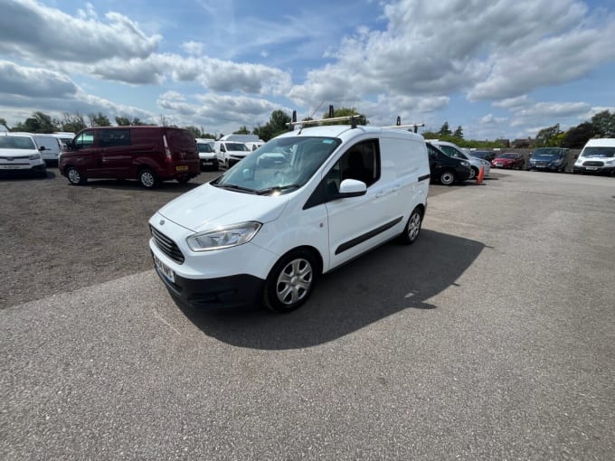 2025 Ford Transit Courier