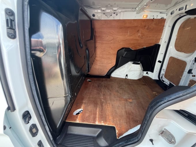 2025 Ford Transit Courier