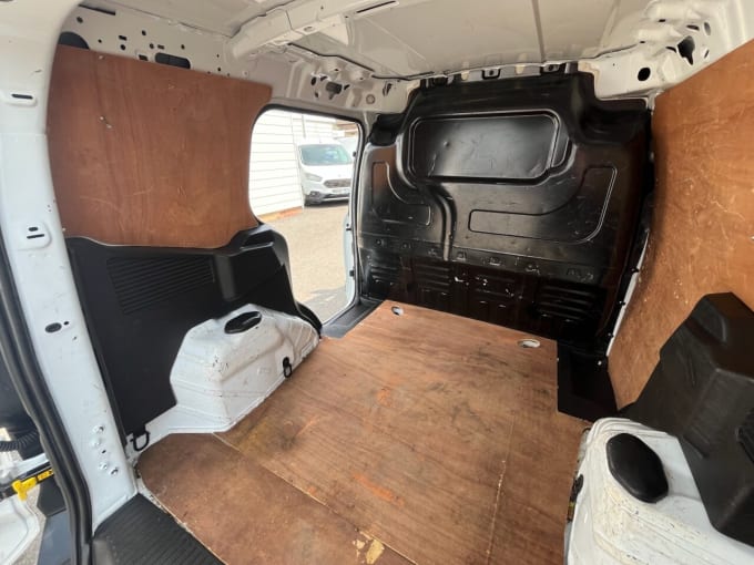 2025 Ford Transit Courier