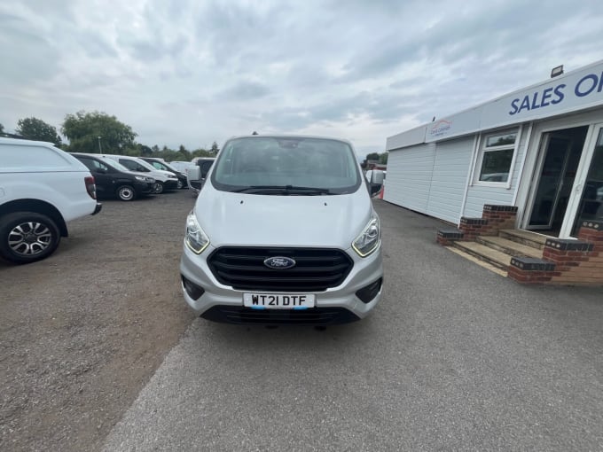 2025 Ford Transit Custom