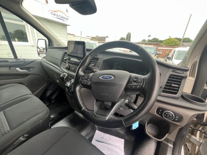 2025 Ford Transit Custom