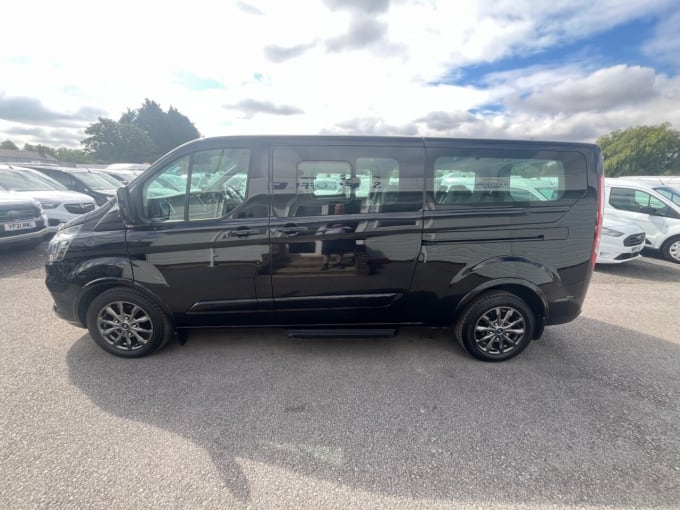 2025 Ford Tourneo Custom