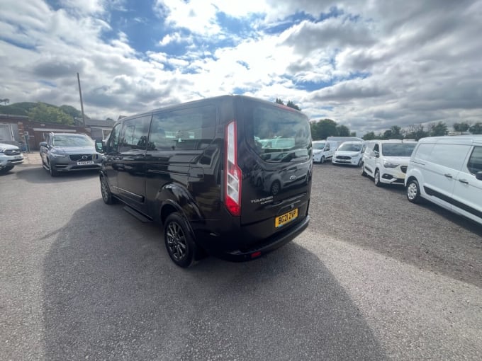 2025 Ford Tourneo Custom