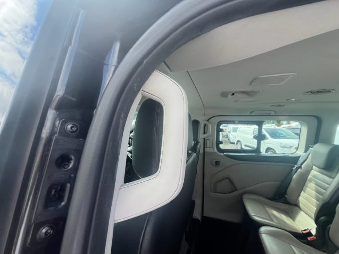 2025 Ford Tourneo Custom