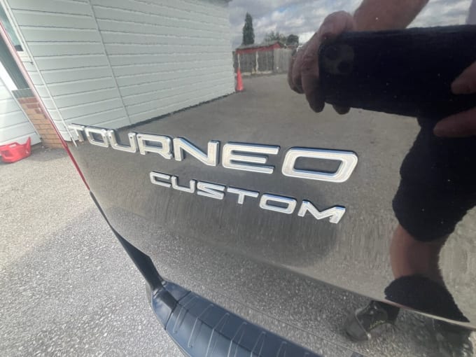 2025 Ford Tourneo Custom