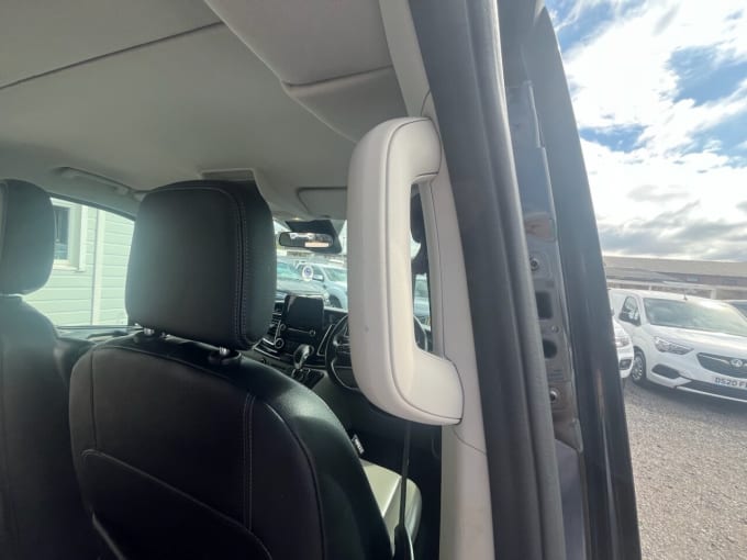 2025 Ford Tourneo Custom