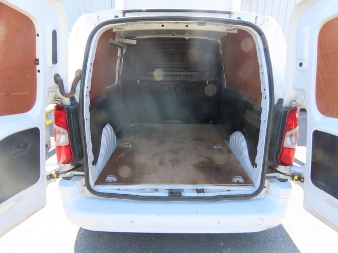 2025 Vauxhall Combo