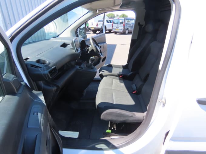 2025 Vauxhall Combo