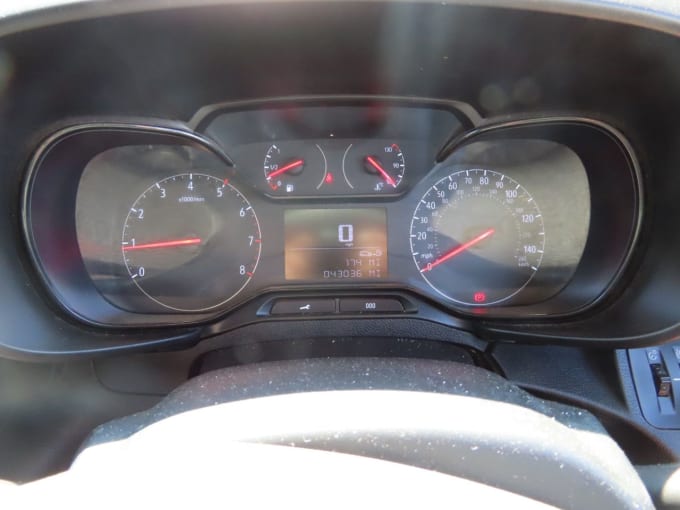 2025 Vauxhall Combo