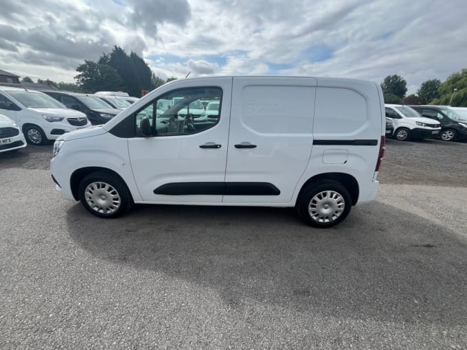 2025 Vauxhall Combo
